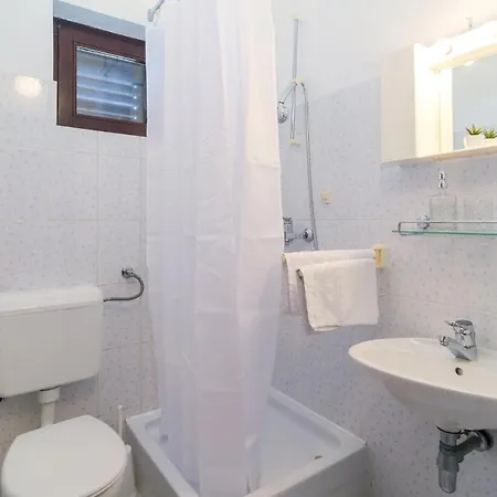 דירה Beautiful In With Kitchen *