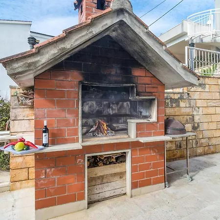 Beautiful In With Kitchen דירה *