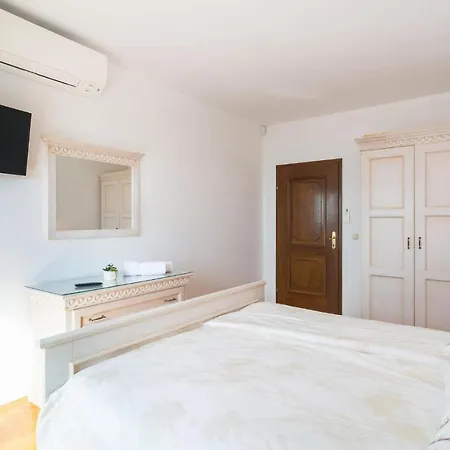 דירה Beautiful In With Kitchen פודסטראנה